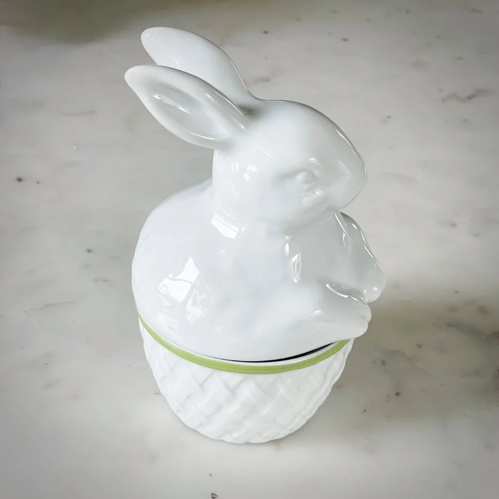Williams Sonoma “Vintage Bunny” Lidded Dish Tureen for Easter Spring Table